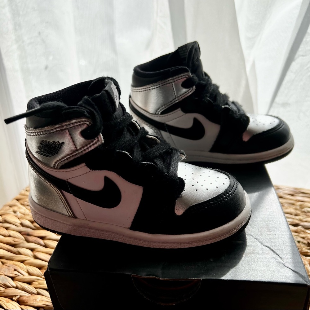 Jordan 1 High OG (TD)